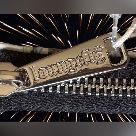 Loungefly Star Wars “Vader I Am Your Fathers Day” Zip Around Wallet NWT - Picture 4 of 15